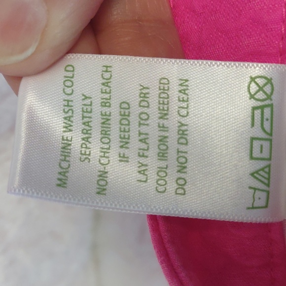 Lilly Pulitzer Textured Pink Shorts Size 4 - Picture 14 of 14